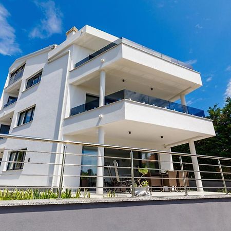 Apartment "Villa M" Kostrena Esterno foto