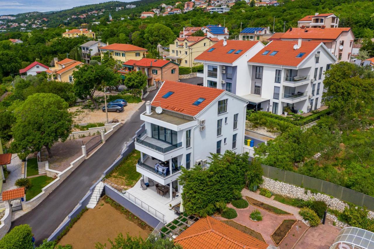 Apartment "Villa M" Kostrena Esterno foto