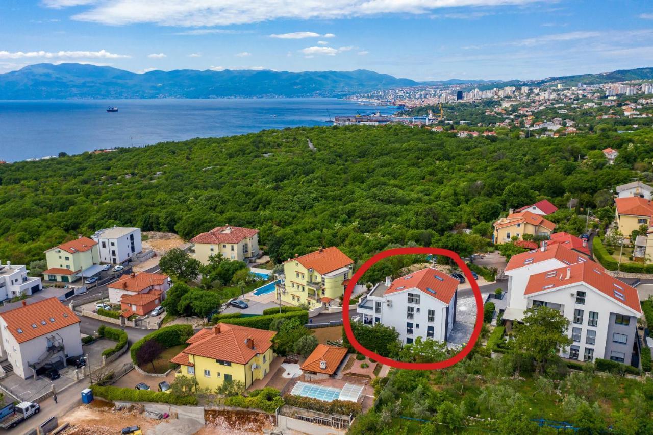 Apartment "Villa M" Kostrena Esterno foto