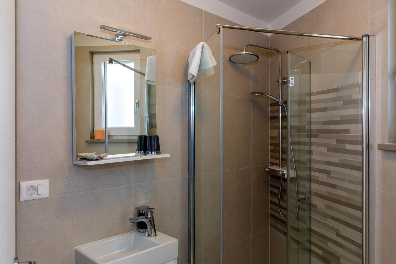 Apartment "Villa M" Kostrena Esterno foto